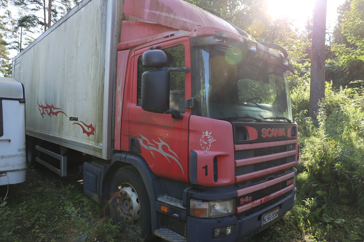 Scania 94D 260, -03 (LHG-338)