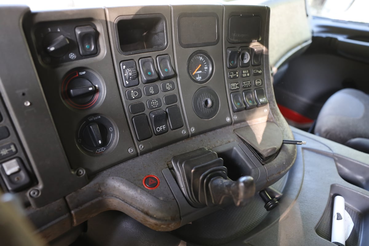 Scania 94D 260, -03 (LHG-338)