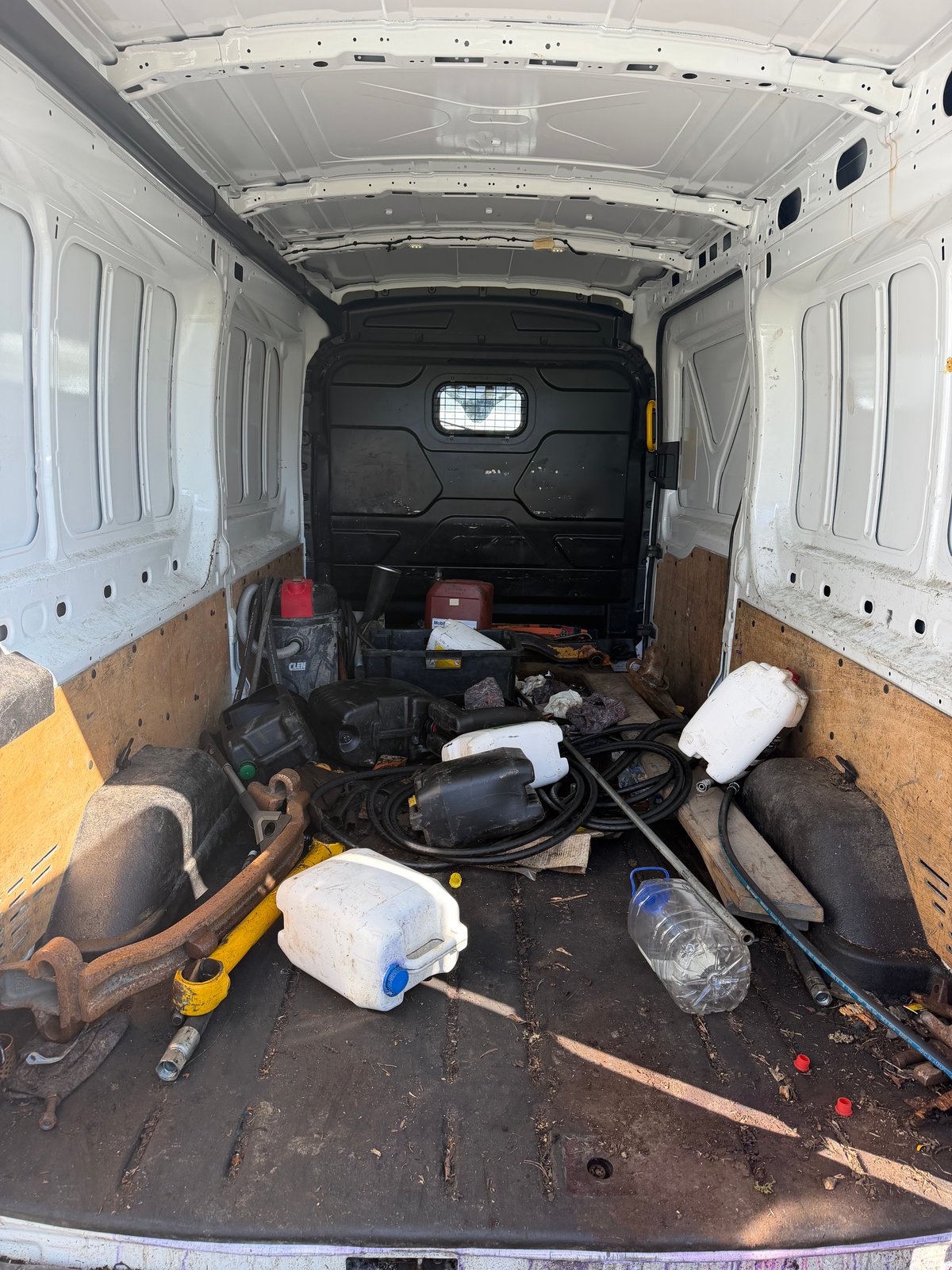Ford Transit 2.0, -17, neliveto (VZG-791) vaihdelaatikko rikki