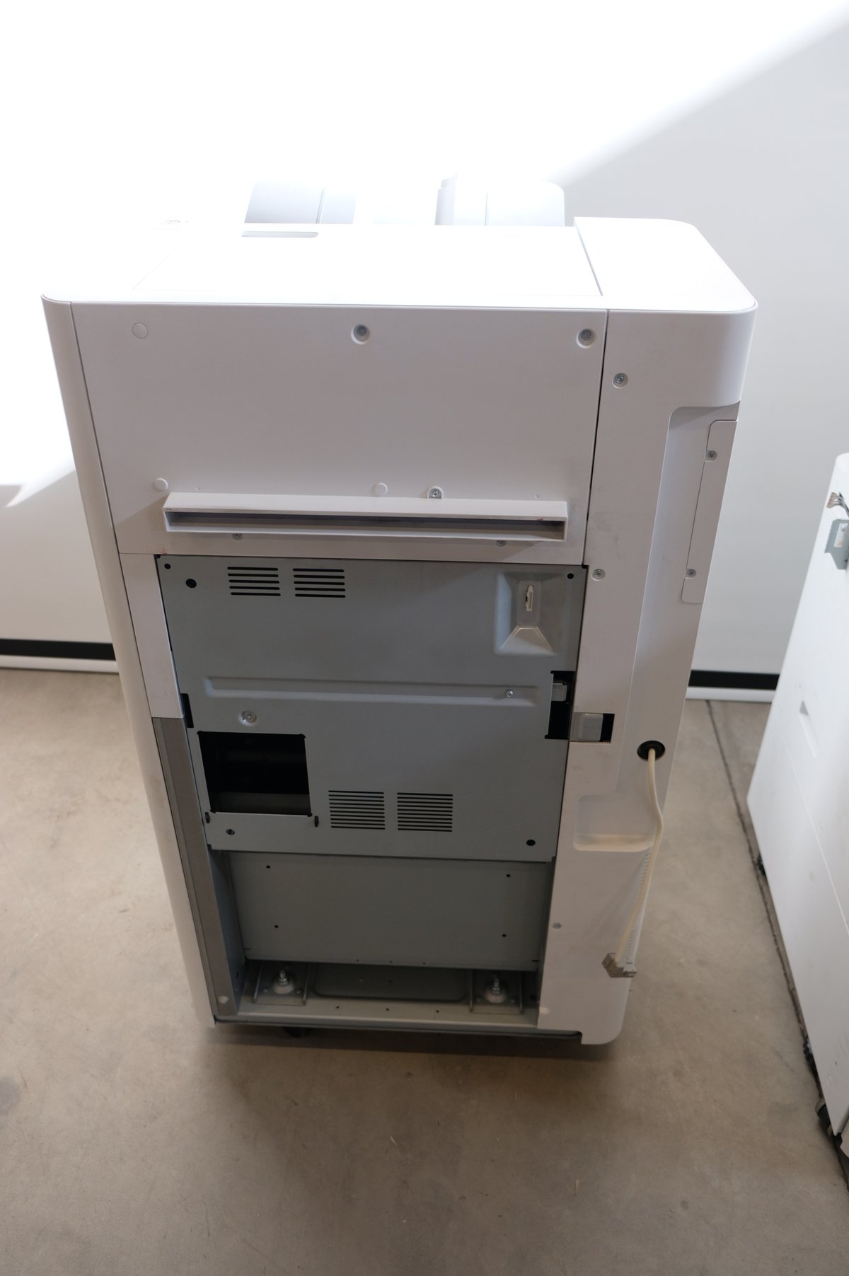 HP Color LaserJet Managed MFP E87640 monitoimilaite + viimeistelijä (X650)