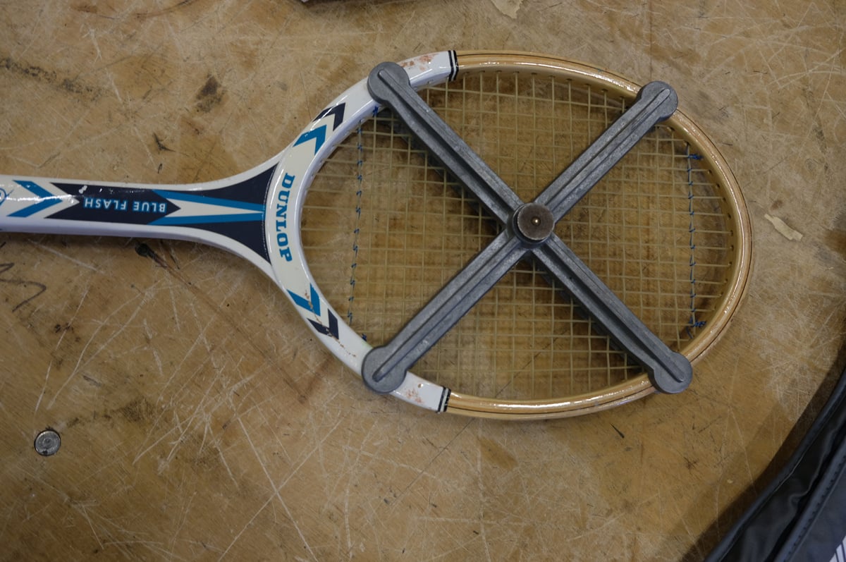 Tennisverkko, maila 3 kpl ja säkkihanskat (UO141)