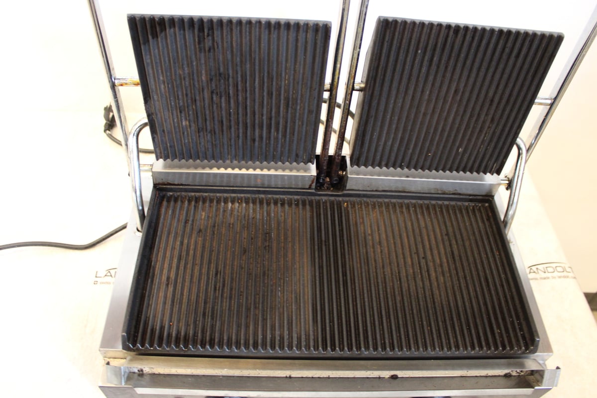 GGM Gastro KGJ 542 kontaktigrilli (TD15)