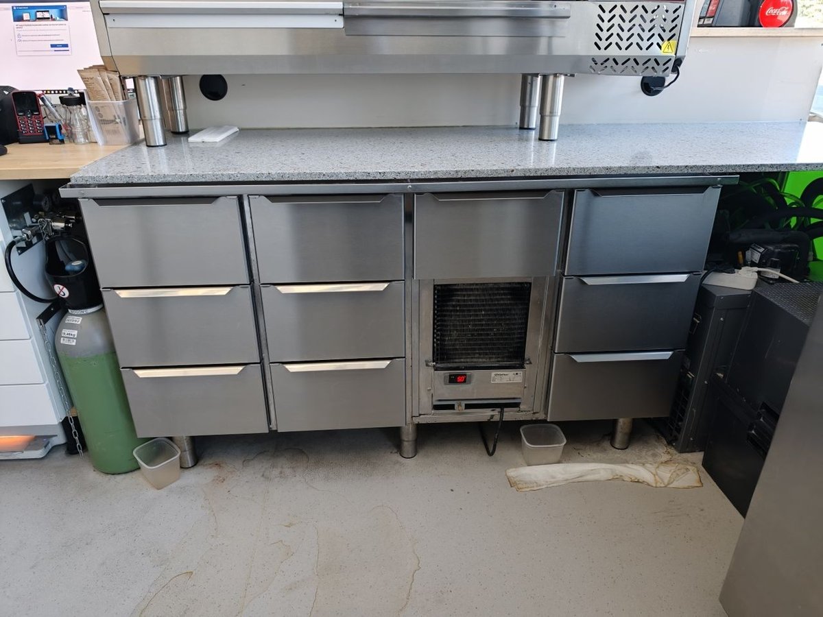 BISTRO LUX KYLMÄVETOLAATIKKO 1600/10 (L2)
