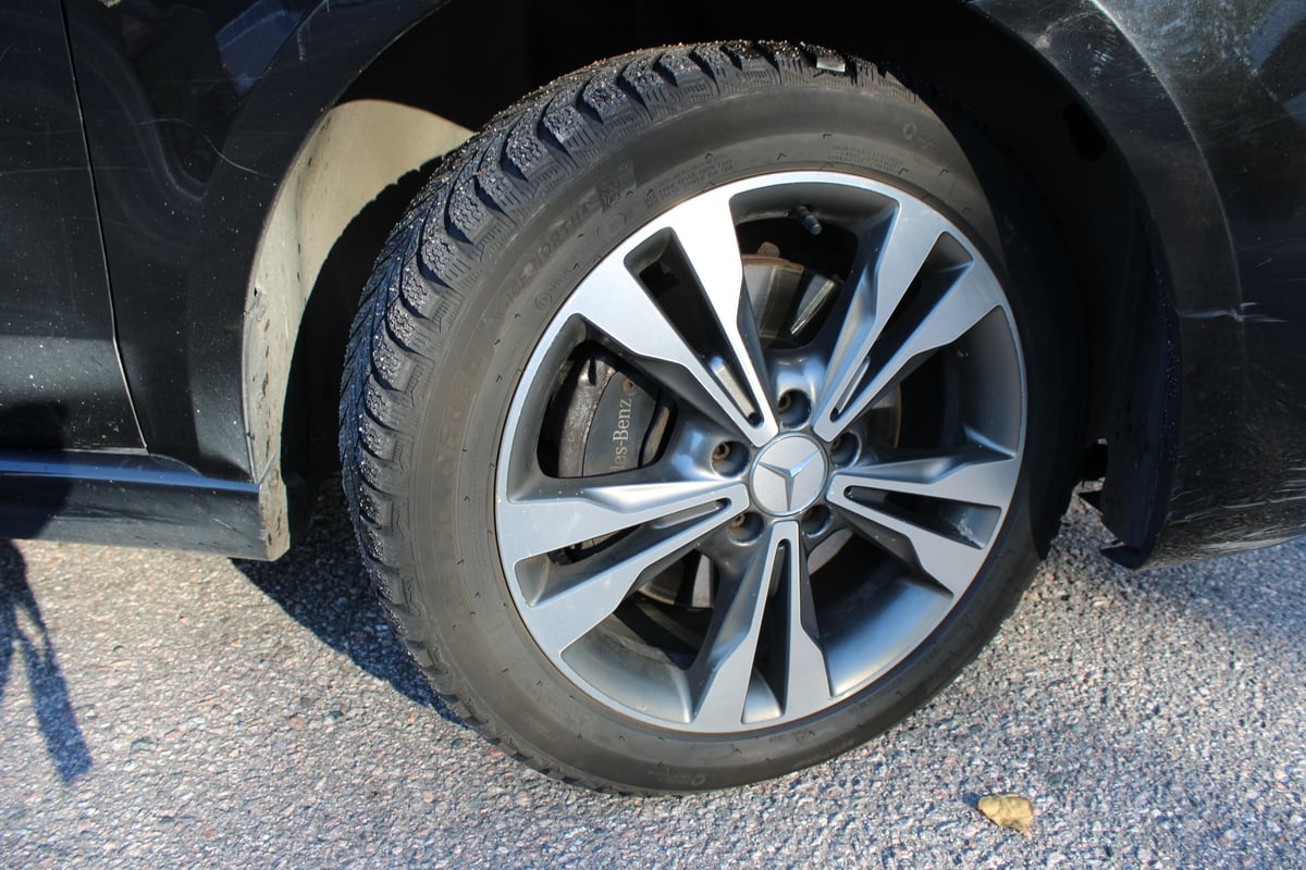 Mercedes-Benz V-KLASSE 2.1, -18, 4×4 (FNH-297)