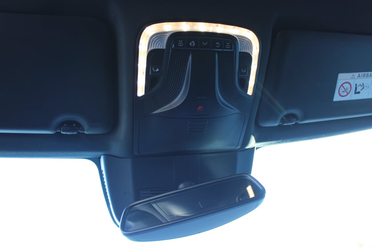 Mercedes-Benz V-KLASSE 2.1, -18, 4×4 (FNH-297)