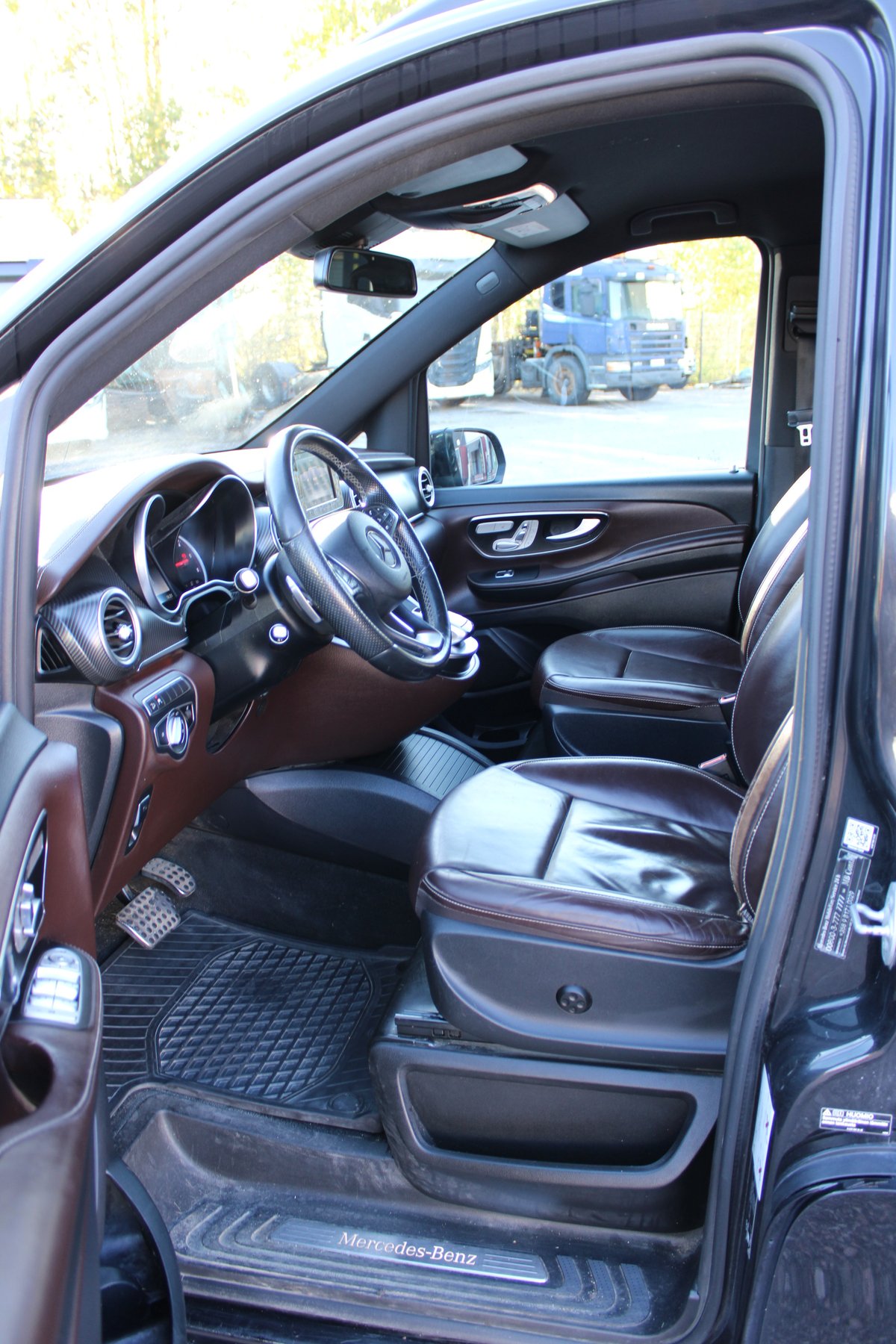 Mercedes-Benz V-KLASSE 2.1, -18, 4×4 (FNH-297)