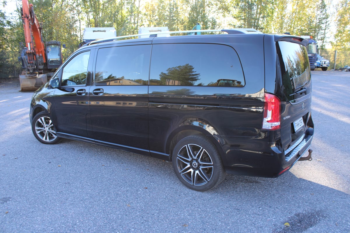 Mercedes-Benz V-KLASSE 2.1, -18, 4×4 (FNH-297)