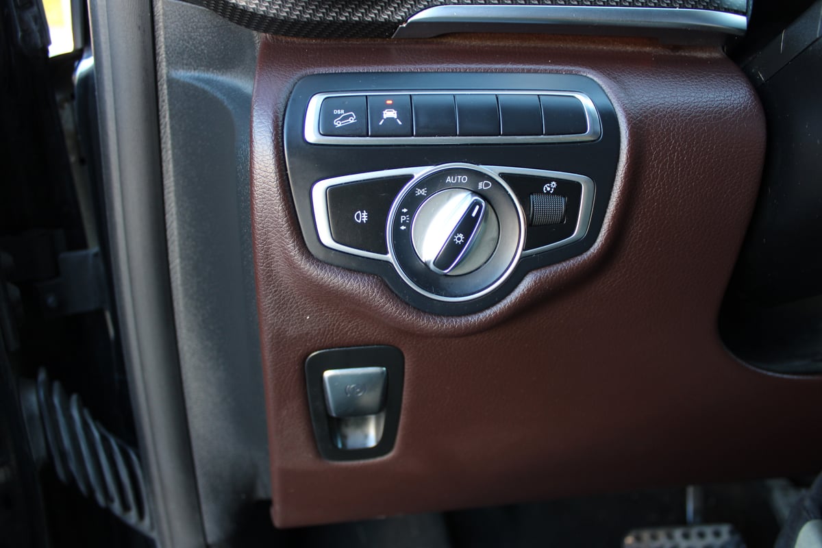 Mercedes-Benz V-KLASSE 2.1, -18, 4×4 (FNH-297)