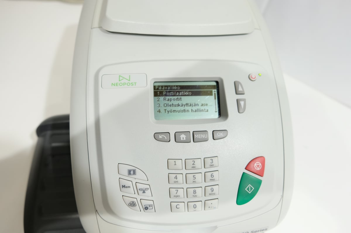 NEOPOST IS-300 Series postimaksukone (X672)