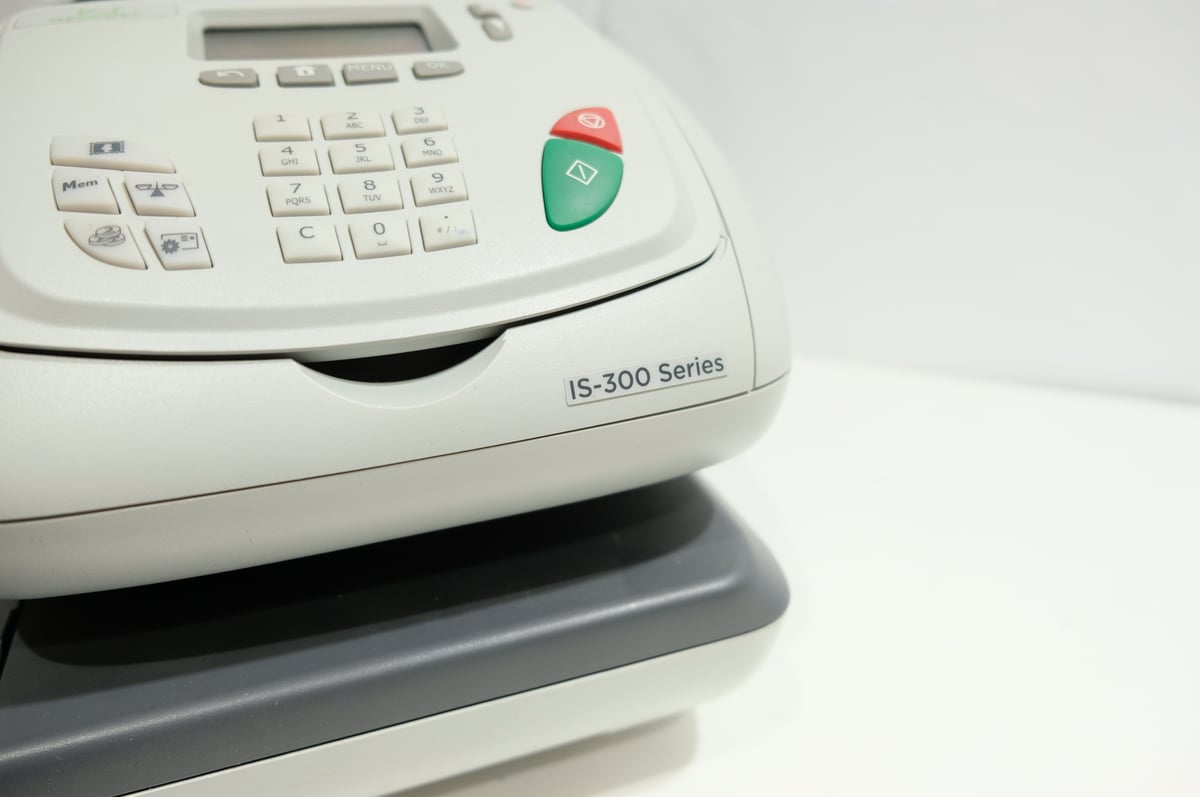 NEOPOST IS-300 Series postimaksukone (X672)