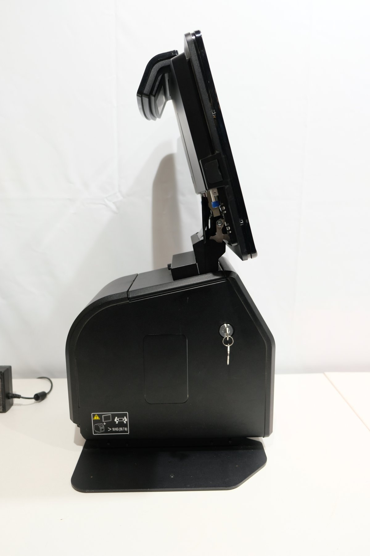 TOSHIBA 6900-1K0 kassajärjestelmä (X676)