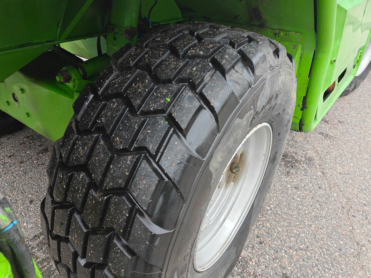 MERLO 40.25 MCSS, -04 KUROTTAJA (576-IAF)