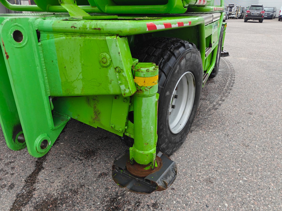 MERLO 40.25 MCSS, -04 KUROTTAJA (576-IAF)