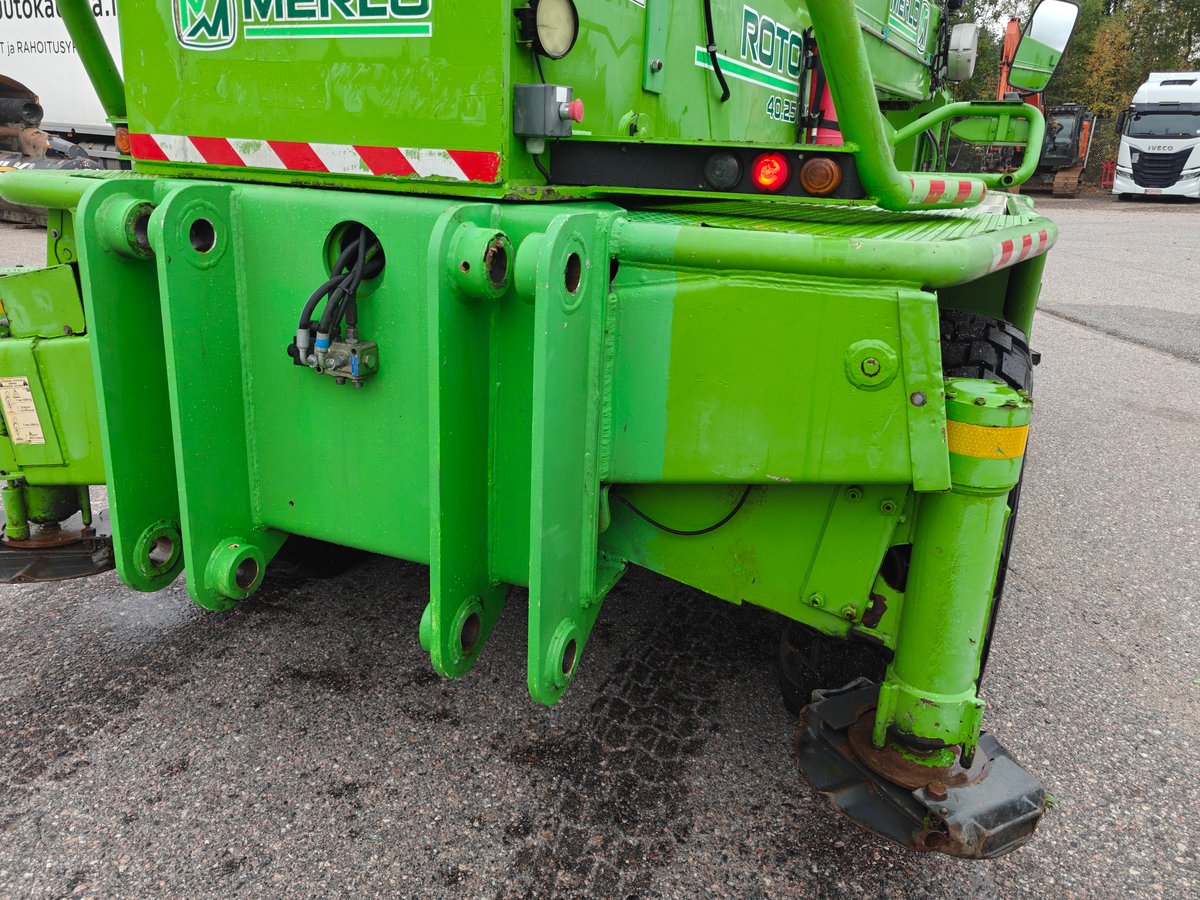 MERLO 40.25 MCSS, -04 KUROTTAJA (576-IAF)