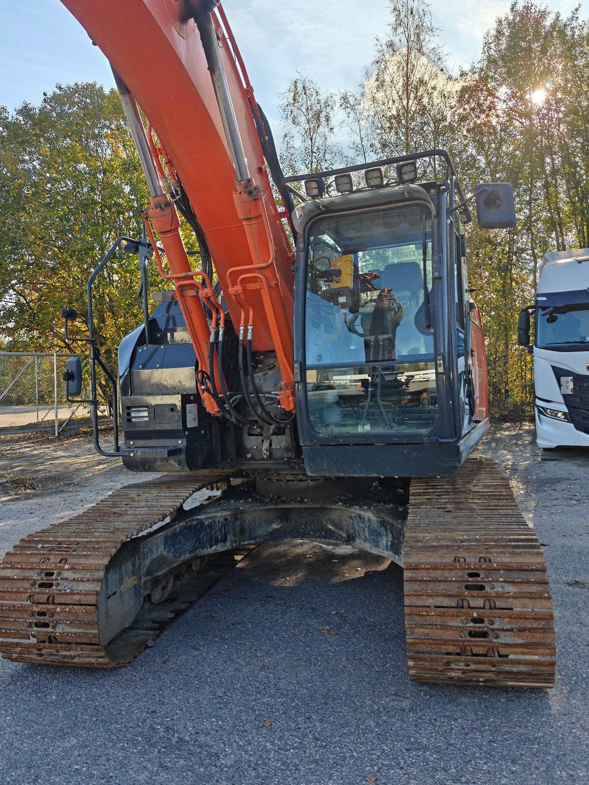 HITACHI ZX225USRLC-6, -18 KAIVINKONE