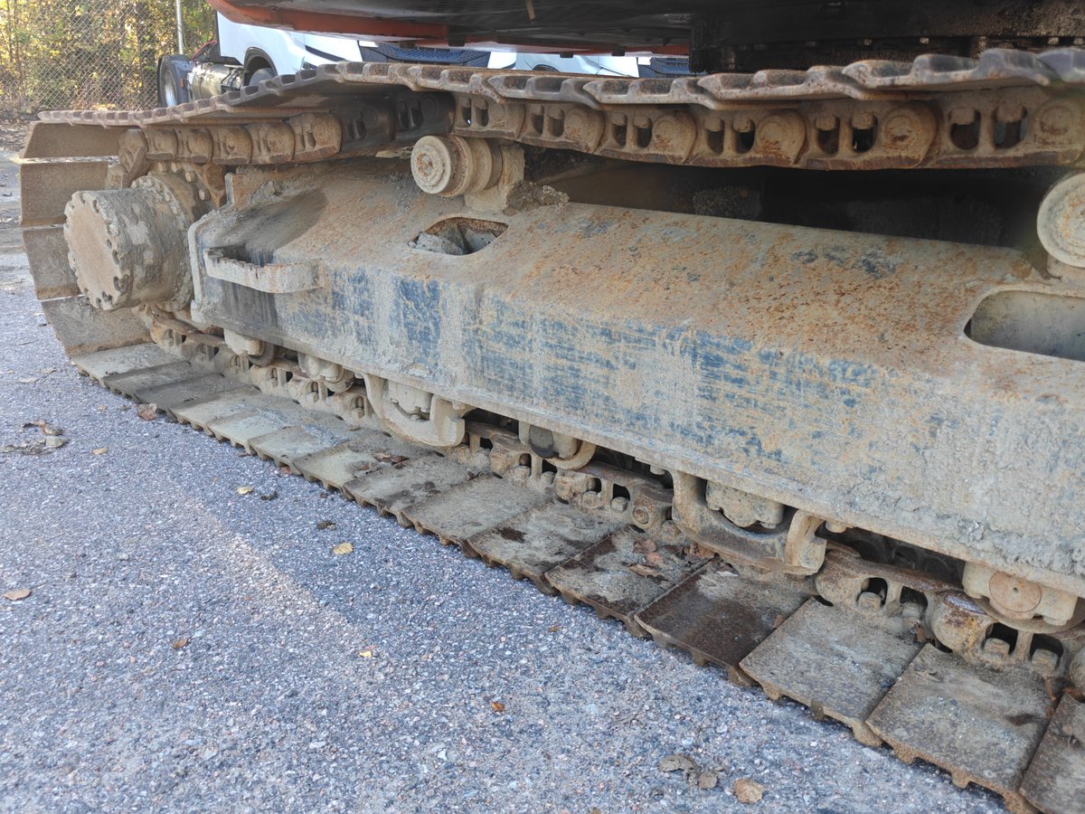 HITACHI ZX225USRLC-6, -18 KAIVINKONE