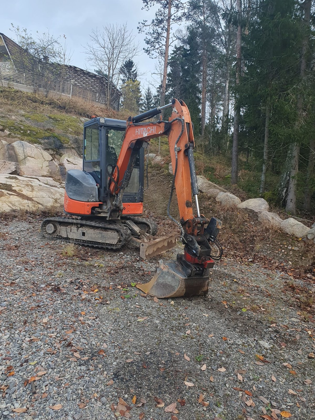 HITACHI ZX29U-3 CLR, -11 MINIKAIVINKONE
