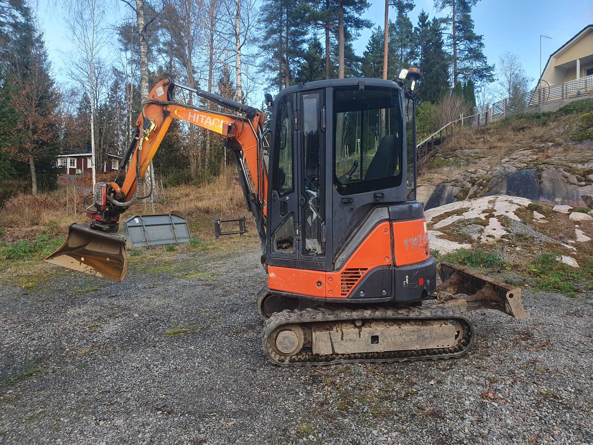 HITACHI ZX29U-3 CLR, -11 MINIKAIVINKONE