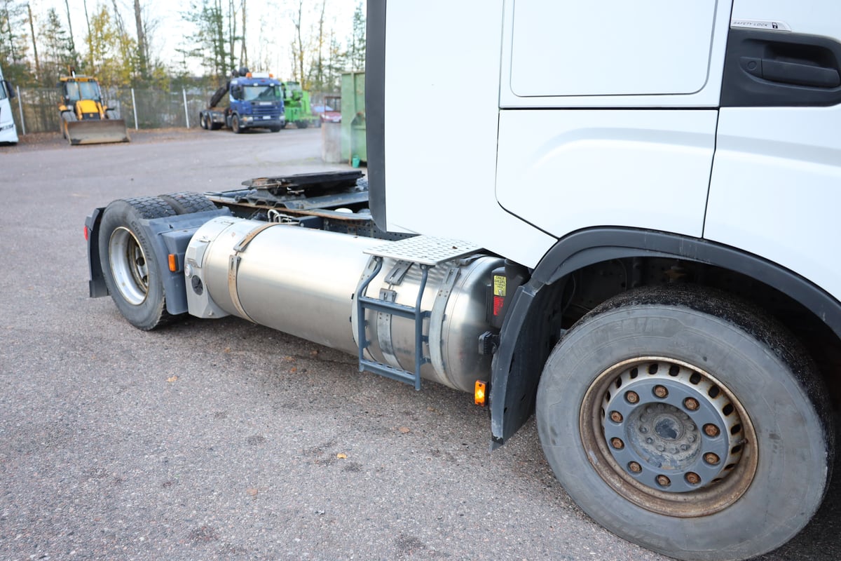 Iveco AS440ST/P LNG, -22 (KUR-692)