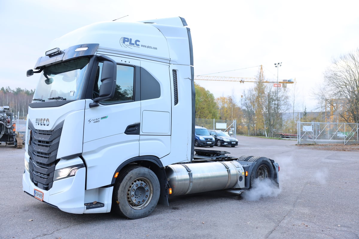 Iveco AS440ST/P LNG, -22 (KUR-692)