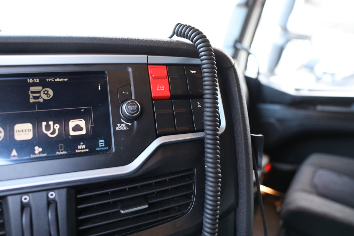 Iveco AS440ST/P LNG, -22 (KUR-692)