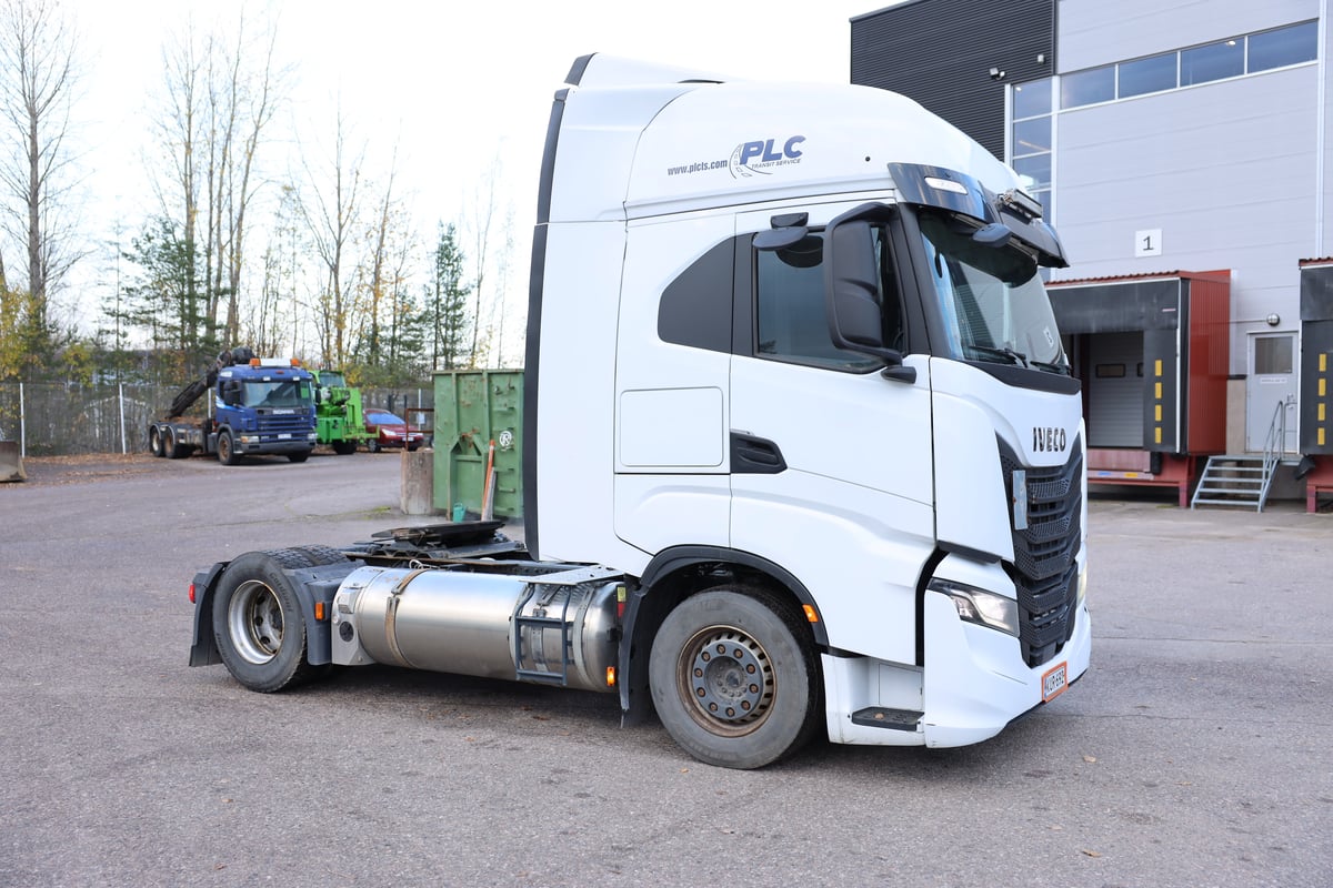 Iveco AS440ST/P LNG, -22 (KUR-692)