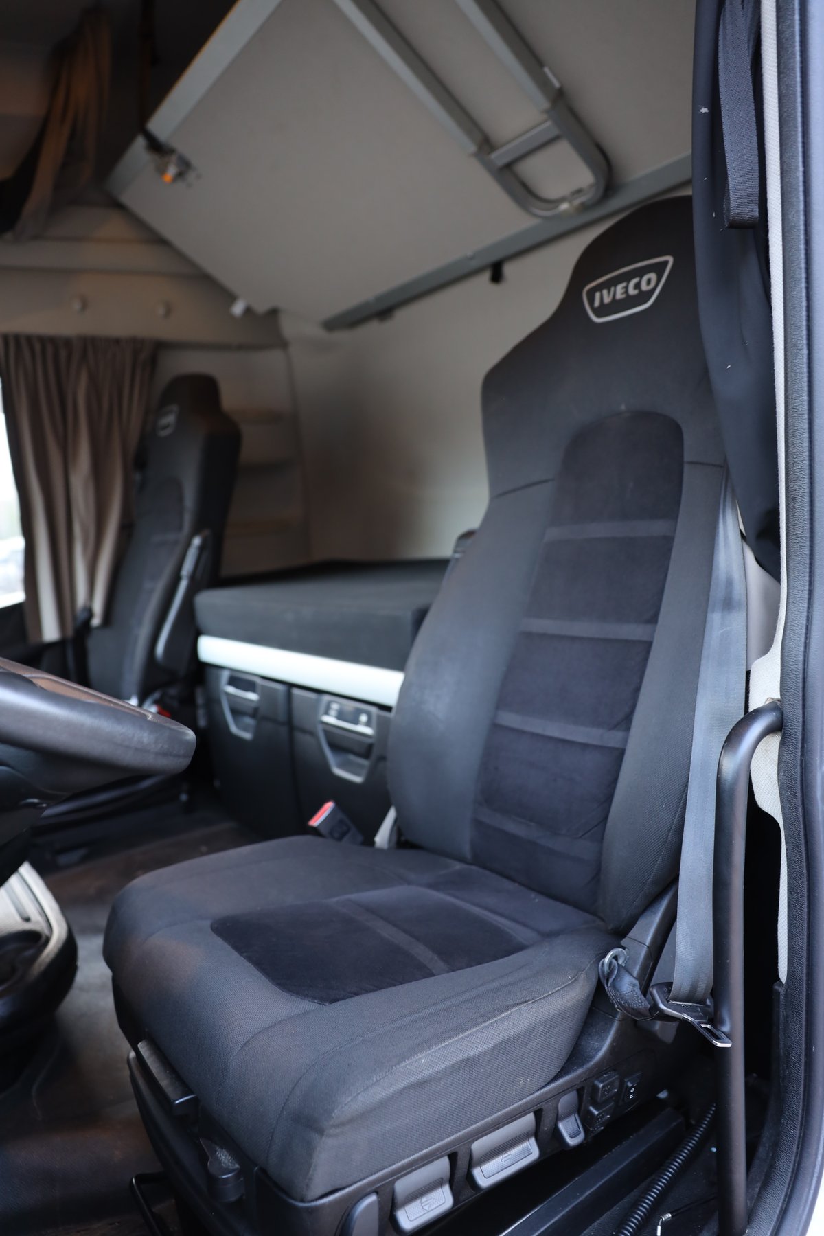 Iveco AS440ST/P LNG, -22 (KUR-692)