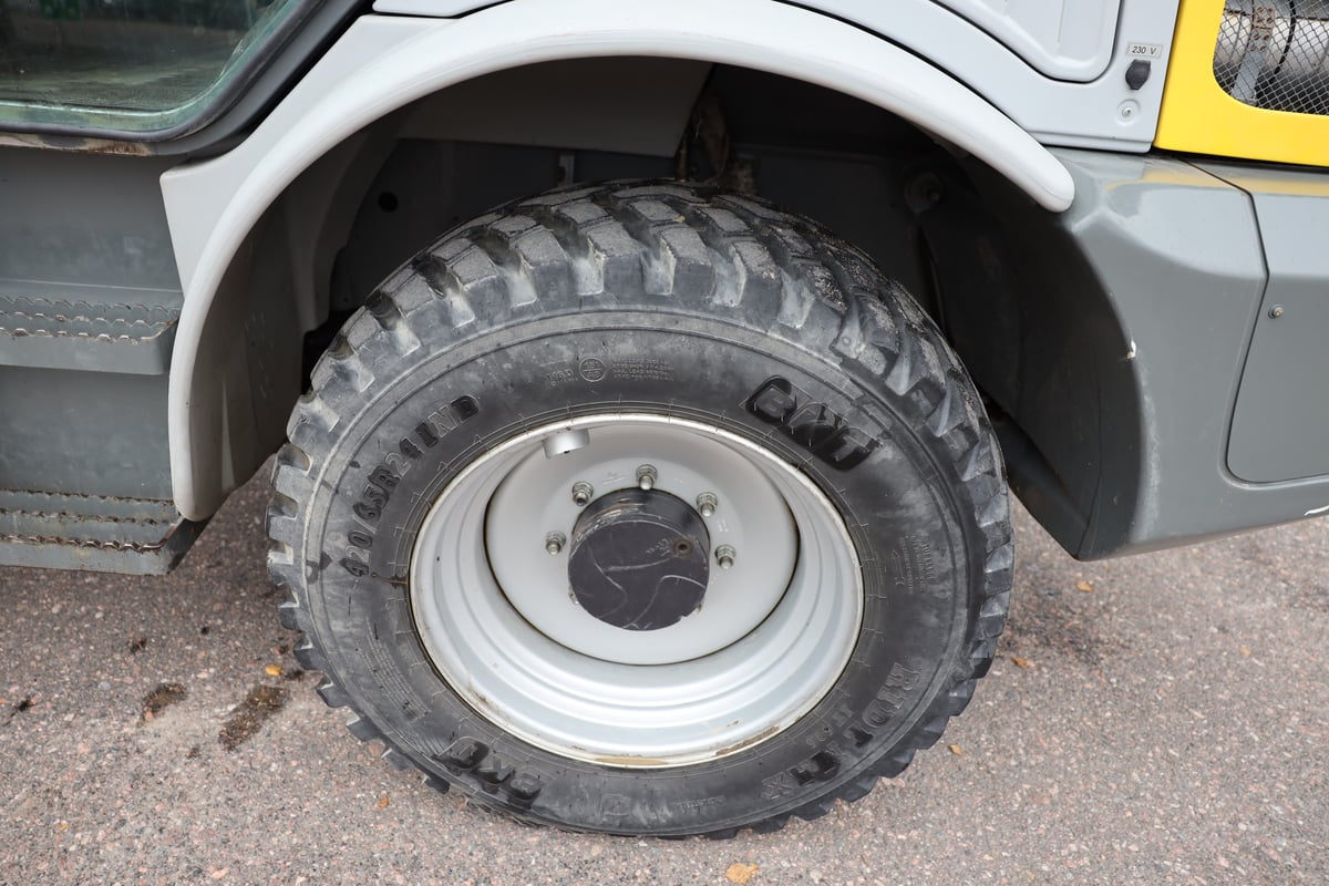 Kramer-Allrad 8115, -16 ARCTIC POWER (553-BAH)