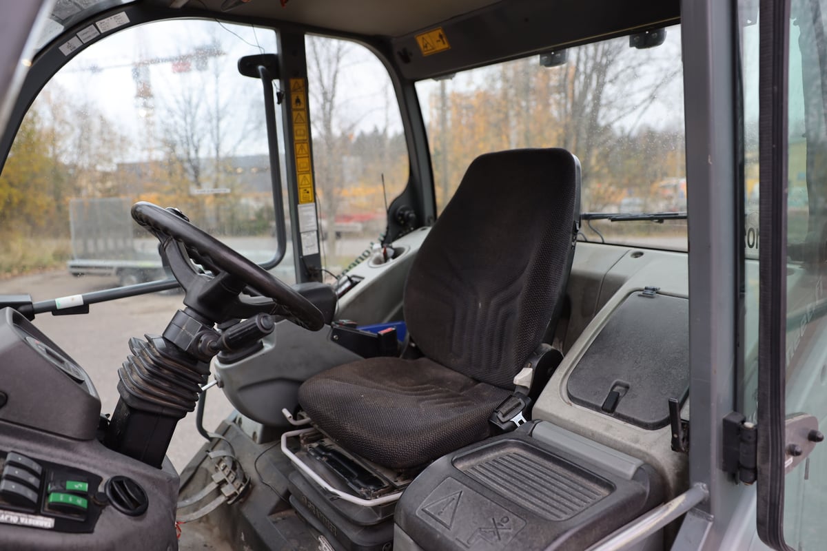 Kramer-Allrad 8115, -16 ARCTIC POWER (553-BAH)