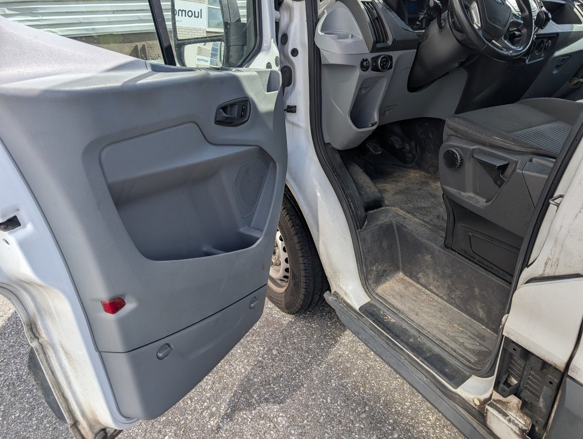 BRT-197, Ford TRANSIT 2.2, vm. 2014