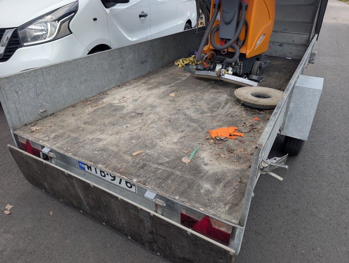 WIB-976 Kevyt perävaunu IKH HPV 5032 L