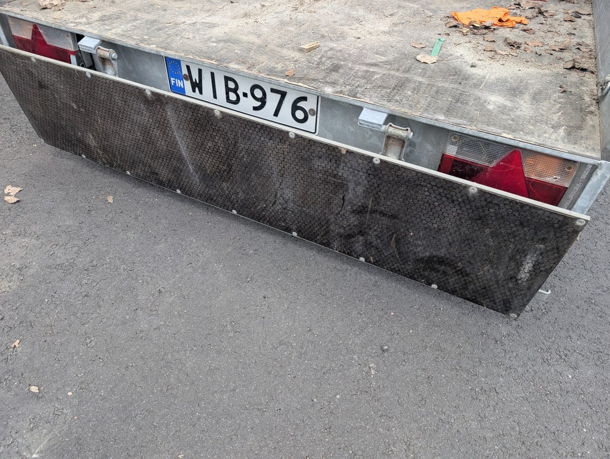 WIB-976 Kevyt perävaunu IKH HPV 5032 L
