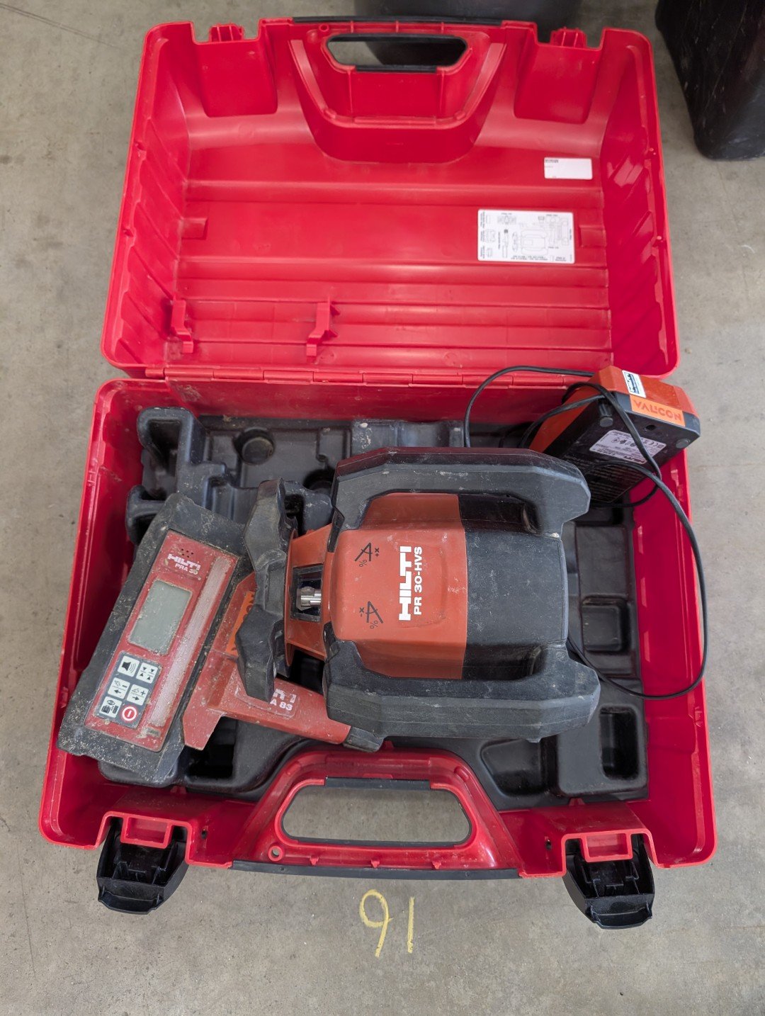 Hilti PR 30-HVS tasolaser, kohde 91, Valicon Oy konkurssipesä
