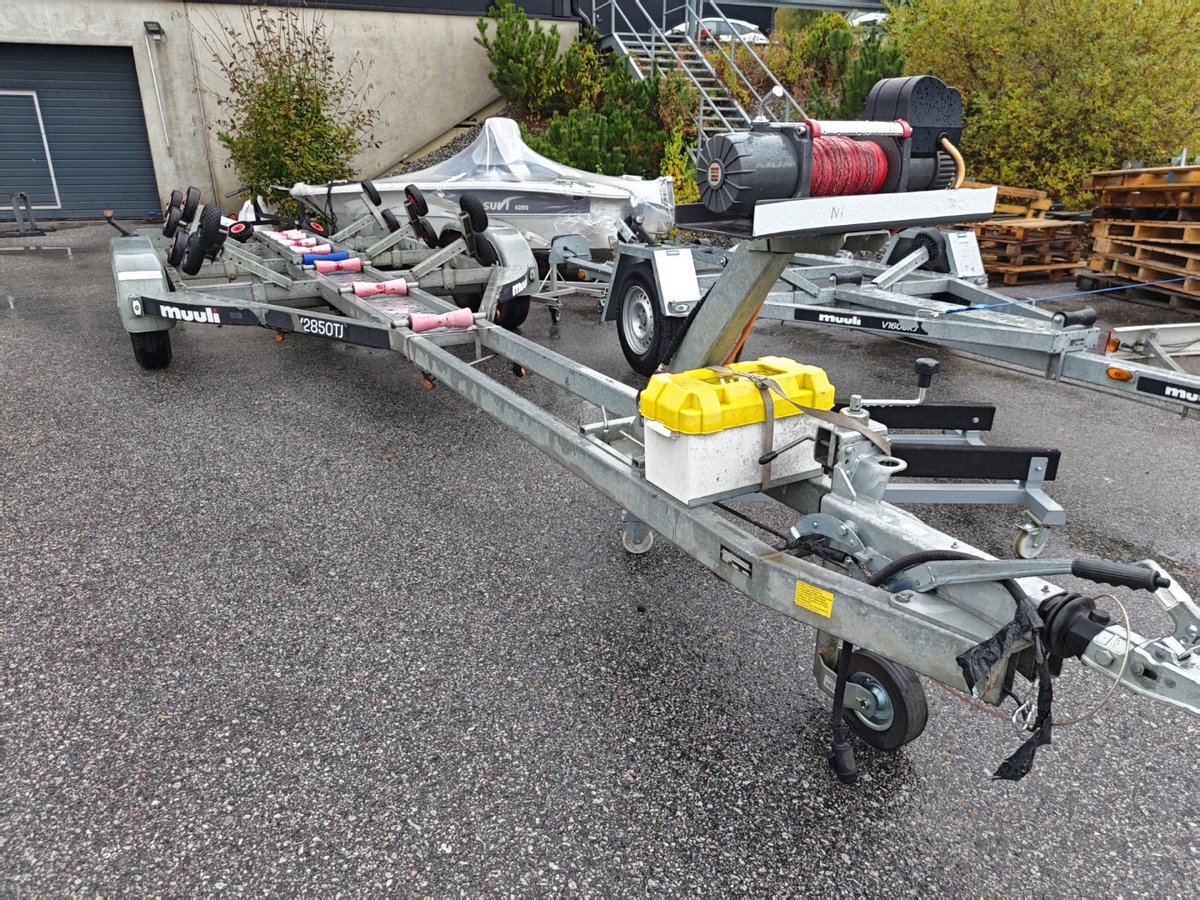 DIS-274 venetraileri V2850TJ, Boat Store Finland Oy konkurssipesä