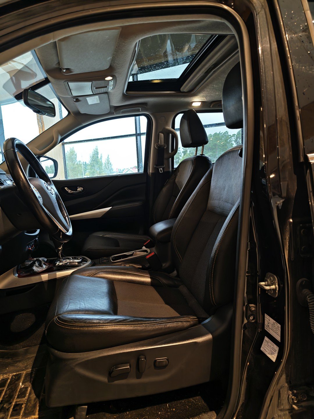 NISSAN NAVARA, XPA-925, Boat Store Finland Oy konkurssipesä
