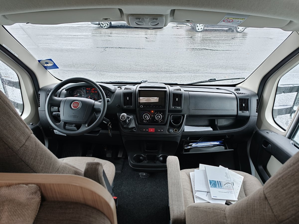 Burstner Lyseo Time A 660 Fiat 2,3 JTD 130 Multijet Alkovi UZX-736, Pro Perro Oy konkurssipesä