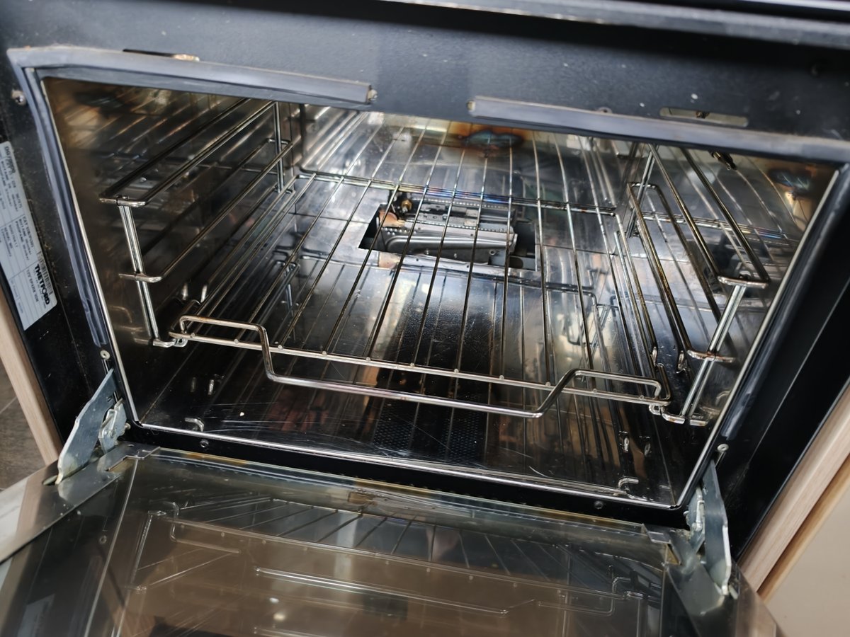 Burstner Lyseo Time A 660 Fiat 2,3 JTD 130 Multijet Alkovi UZX-736, Pro Perro Oy konkurssipesä