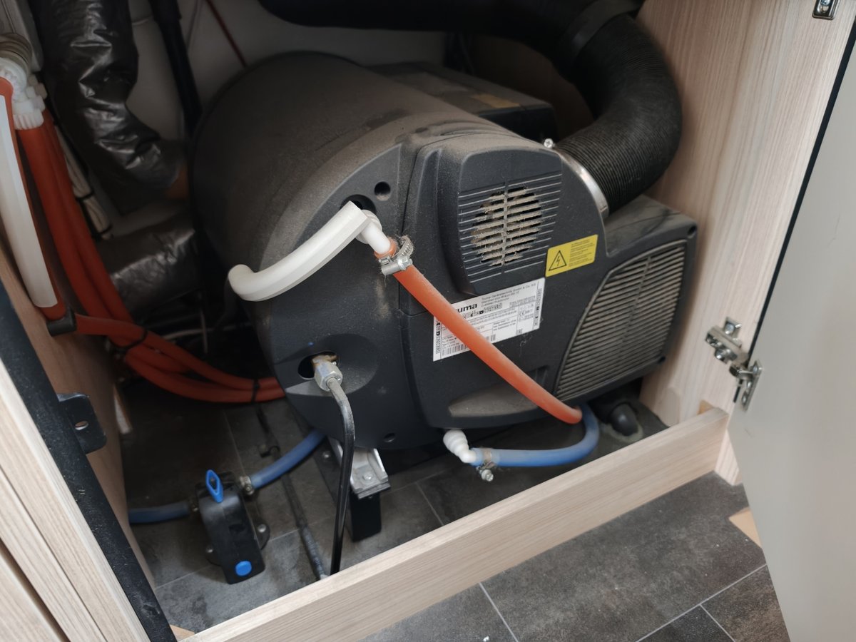 Burstner Lyseo Time A 660 Fiat 2,3 JTD 130 Multijet Alkovi UZX-736, Pro Perro Oy konkurssipesä