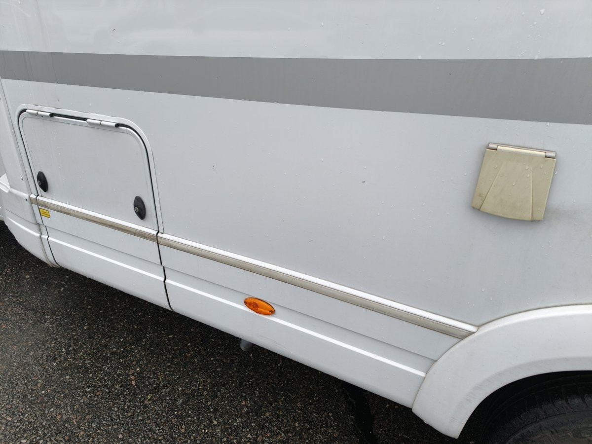 Burstner Lyseo Time A 660 Fiat 2,3 JTD 130 Multijet Alkovi UZX-736, Pro Perro Oy konkurssipesä
