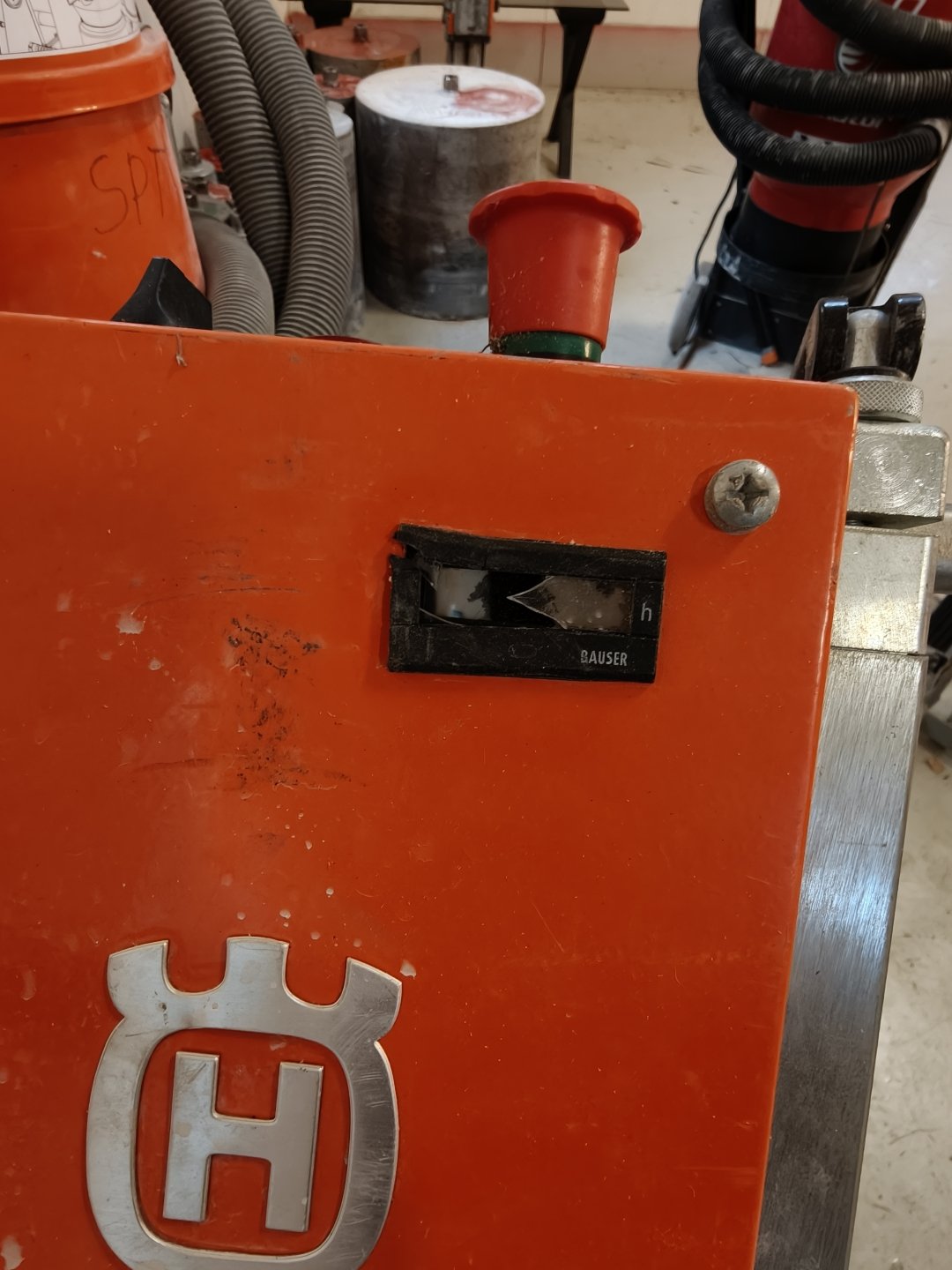 Husqvarna lattiahiomakone, Savon Purkutyö Oy konkurssipesä