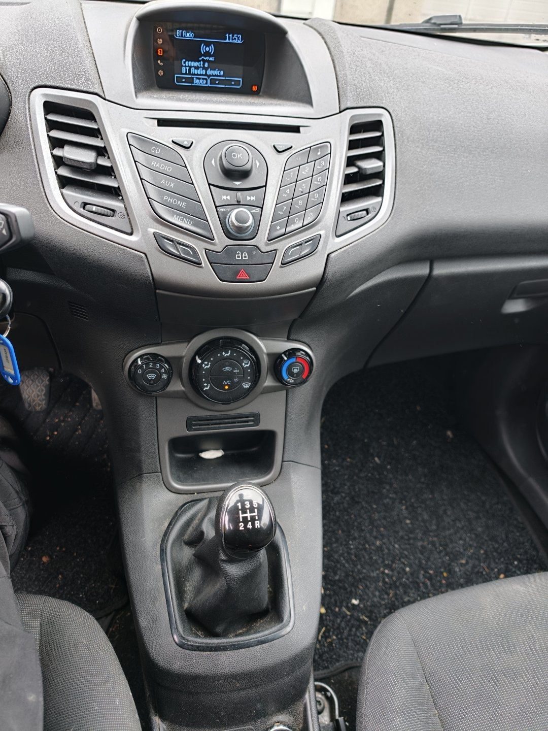 ZKB-393 Pakettiauto Ford FIESTA 1.2, Autoset Finland Oy konkurssipesä
