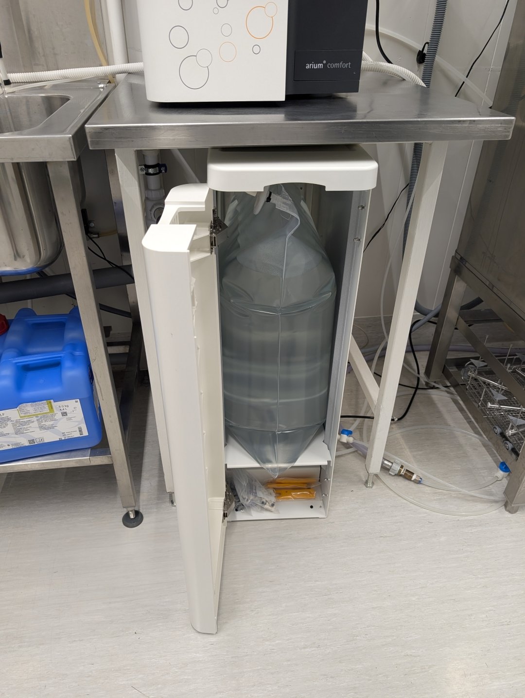Arium Comfort veden puhdistuslaite, LabMaster Oy konkurssipesä