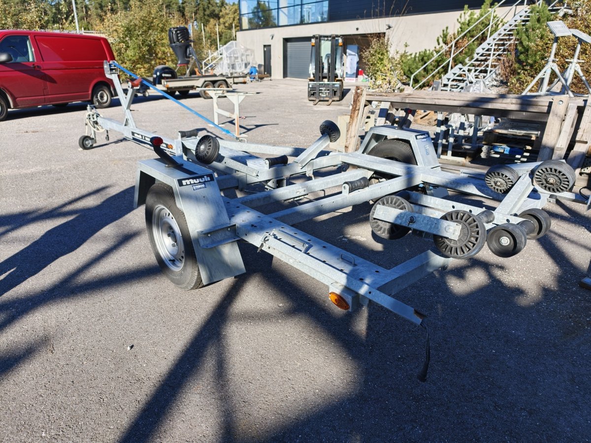 MUULI V1600KJ venetraileri, DTL-868, Boat Store Finland Oy konkurssipesä