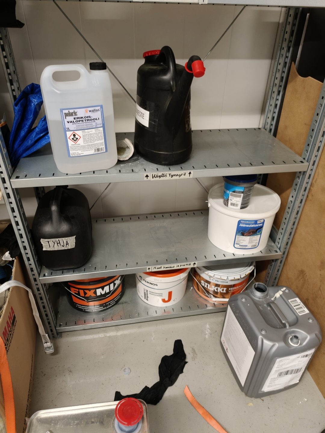 Sekalaisia veneilytarvikkeita ym., Boat Store Finland Oy konkurssipesä