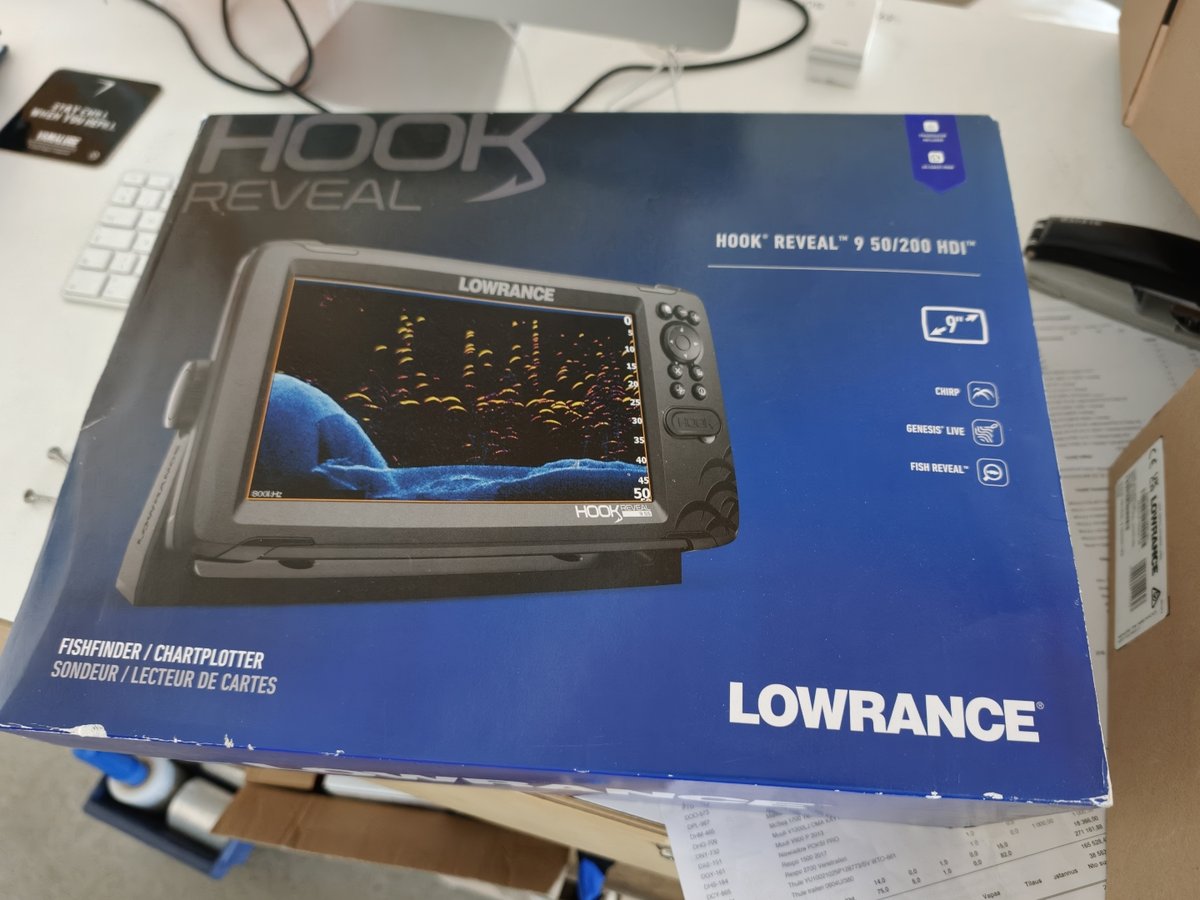 Lowrance Hook Reveal 9 kaikuluotain, Boat Store Finland Oy konkurssipesä