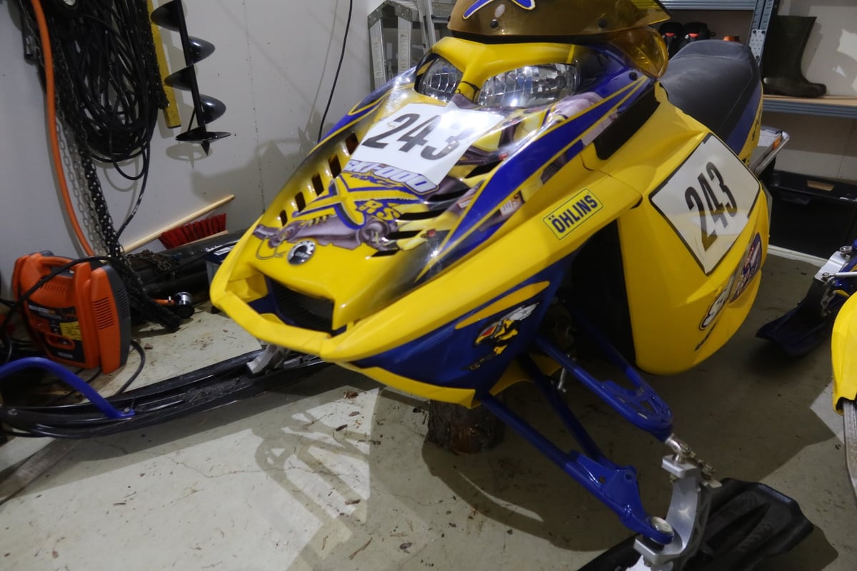 Ski-Doo MXZ 594, 242-ZH, Ruka Holdings Ltd Oy konkurssipesä