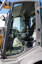 MECALAC AS900, -19 PYÖRÄKUORMAAJA, KÄÄNTYVÄ PUOMI (993-EAV)