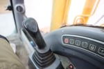 JCB JS130 HD, -04 KAIVINKONE