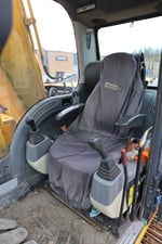 JCB JS130 HD, -04 KAIVINKONE