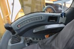 JCB JS130 HD, -04 KAIVINKONE